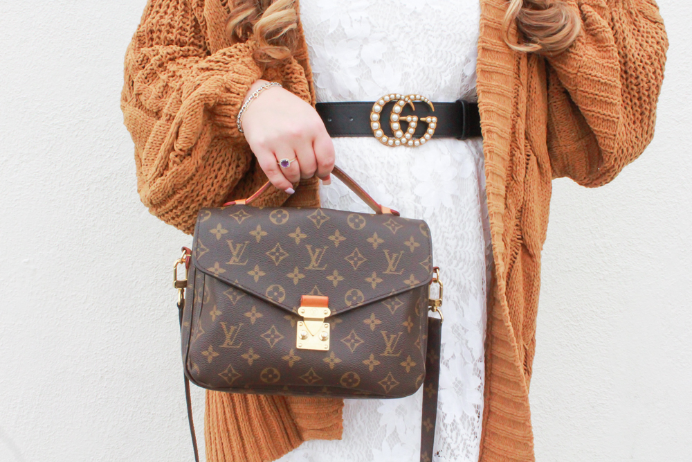 louis vuitton pochette metis cross body bag and over the knee